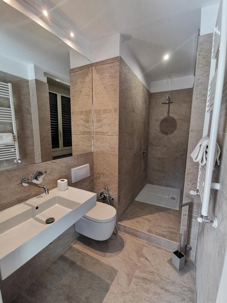 Maison Giulivia Art Proprietaire Рим Экстерьер фото